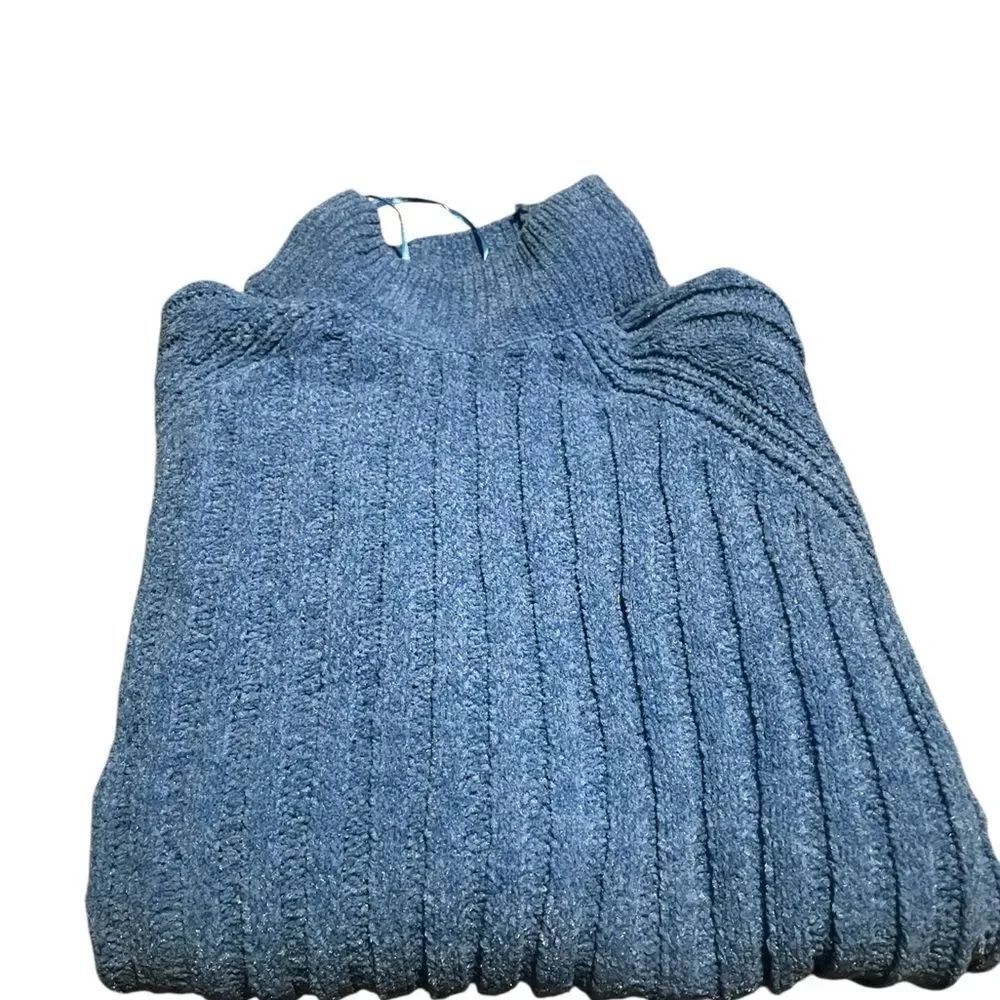 Pink Rise size medium Blue Ribbed Women's Sweater never worn size medium - Picture 2 of 2